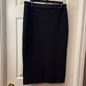 Elegant Black Pencil Skirt
